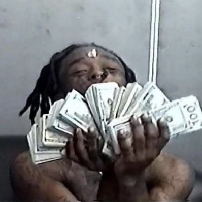 DIAMONDS ON MY WRIST